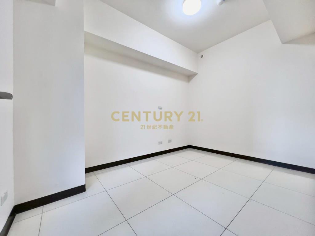 楊梅全新市心朗朗2房車