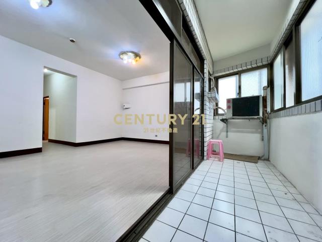 中壢低總價電梯三房青年城