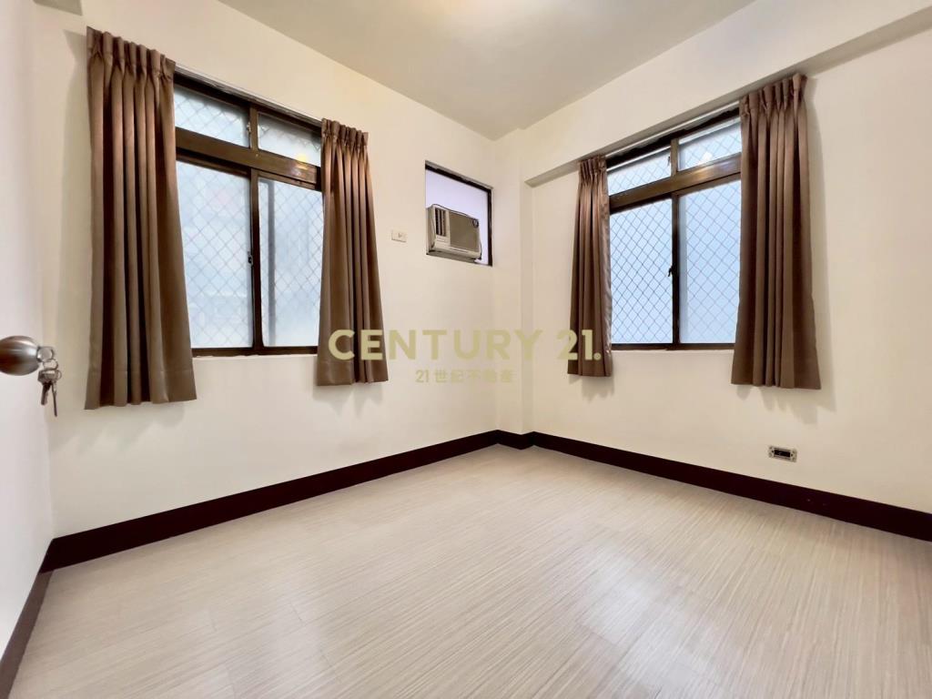 中壢低總價電梯三房青年城