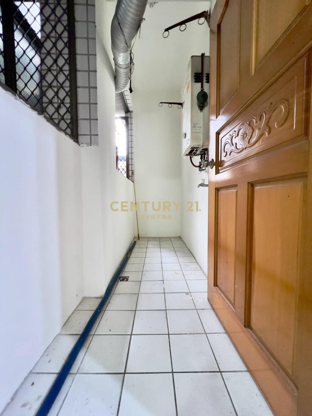 中壢低總價電梯三房青年城