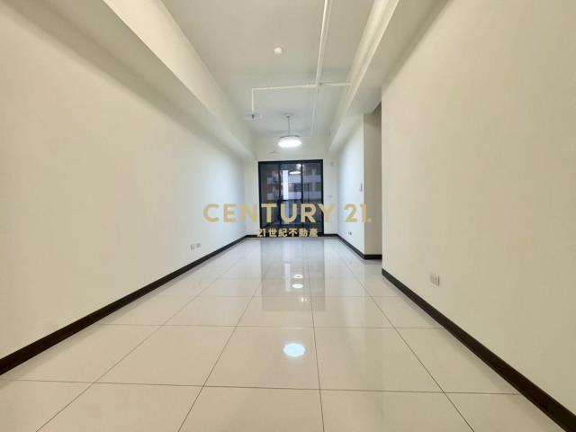 青埔w站前3房車