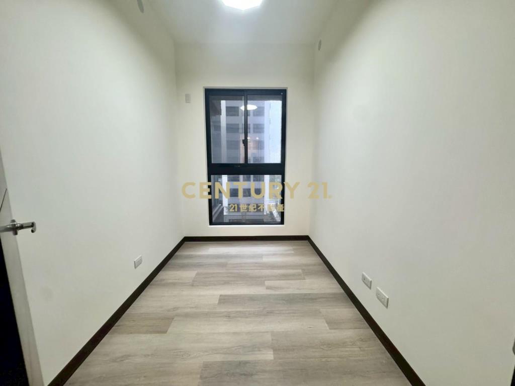 青埔w站前3房車