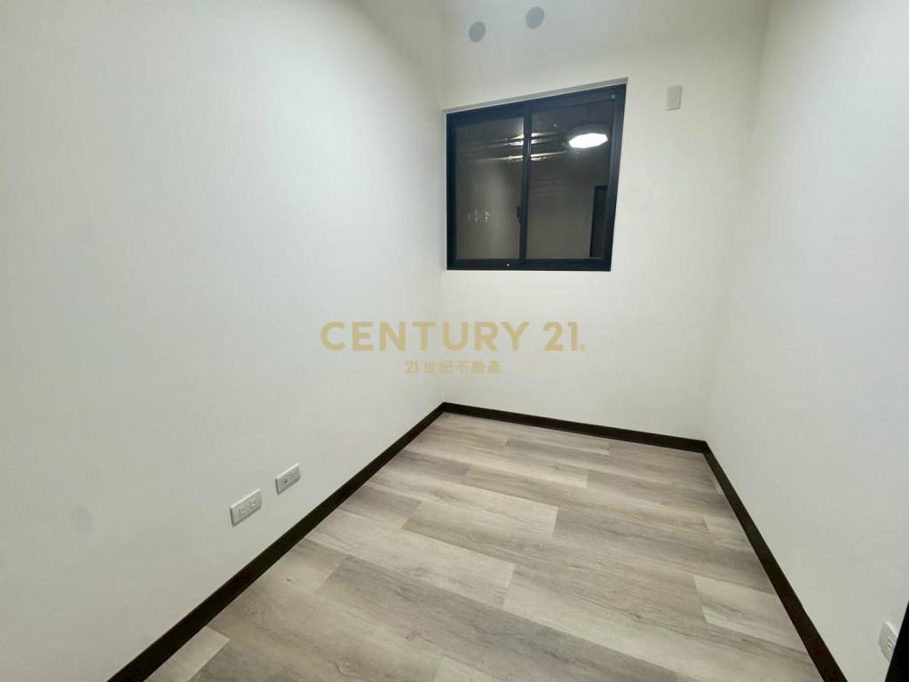 青埔w站前3房車