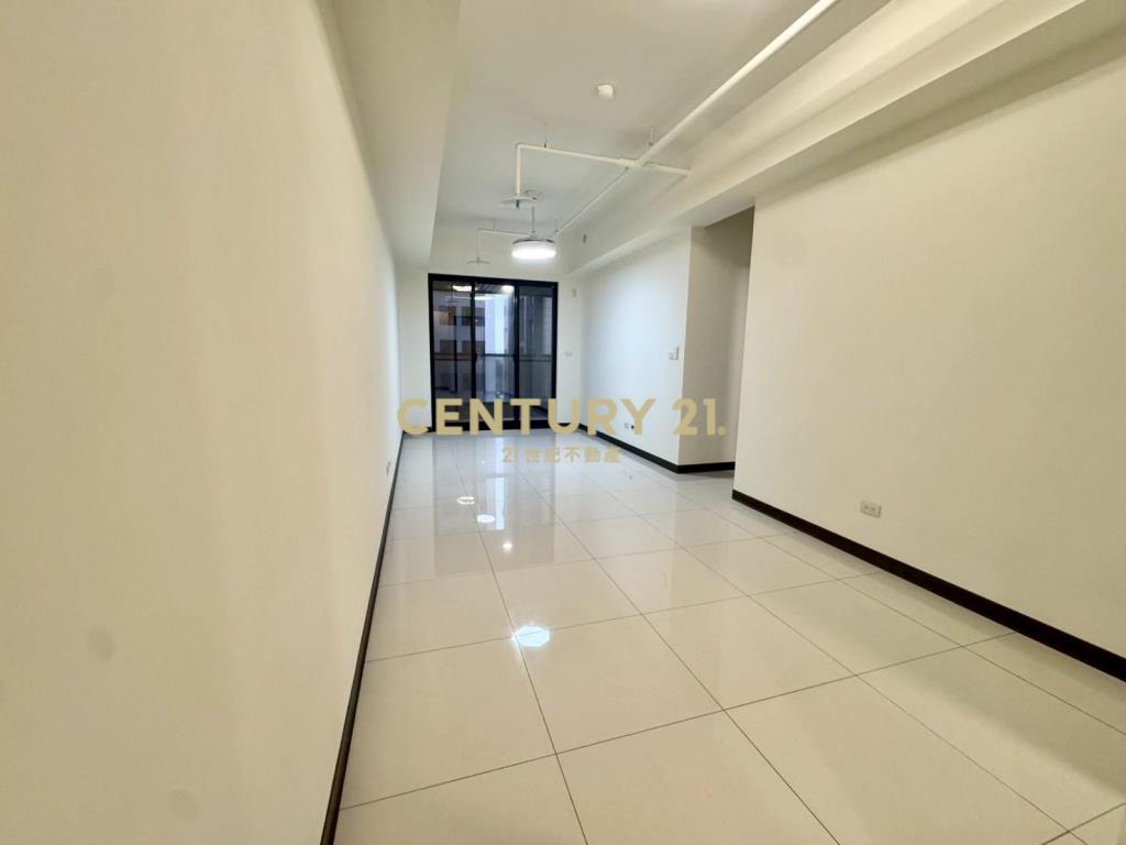 青埔w站前3房車