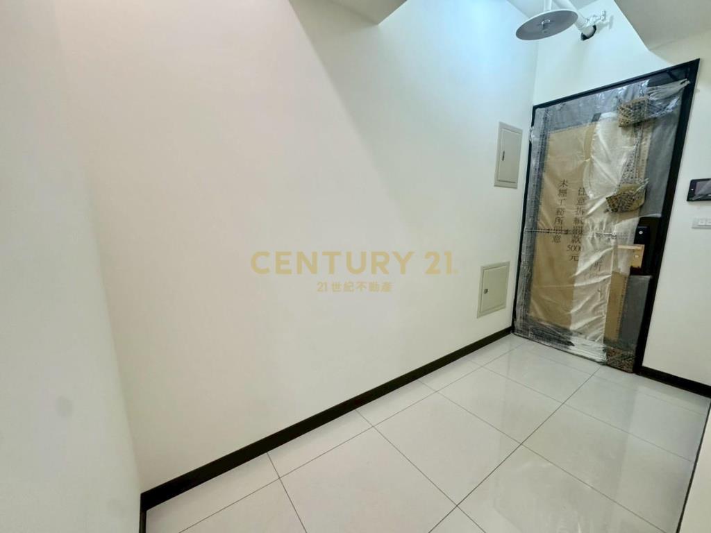 青埔w站前3房車