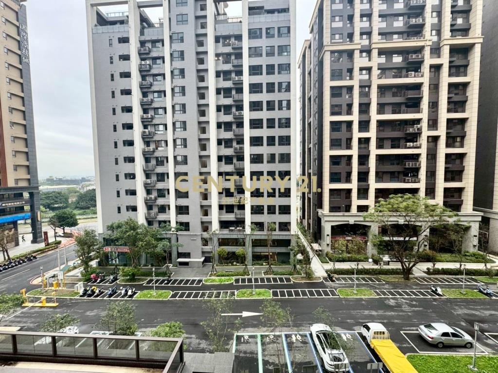 青埔w站前3房車