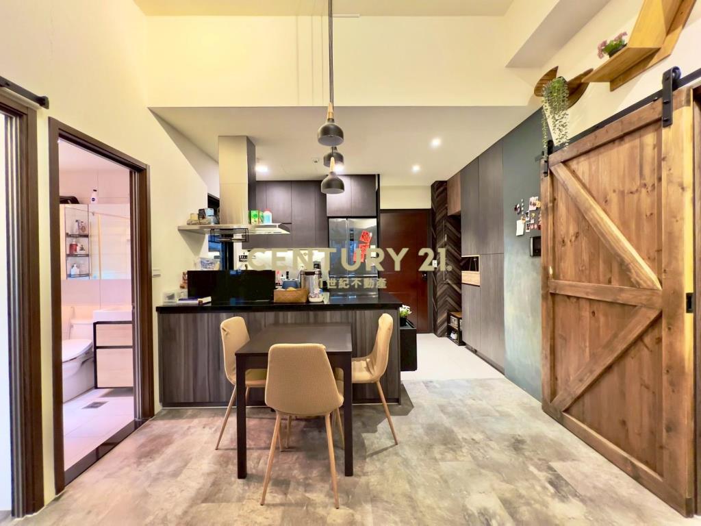 快樂國小美裝潢兩房車