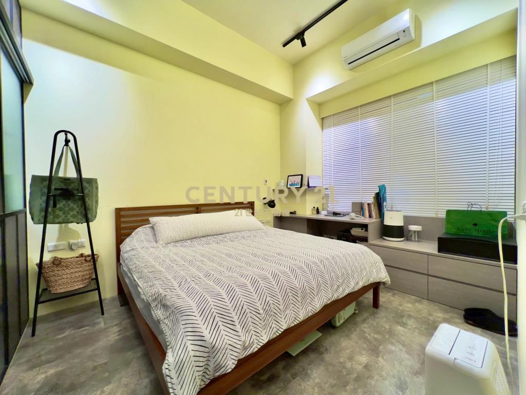 快樂國小美裝潢兩房車