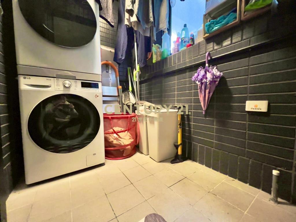 快樂國小美裝潢兩房車