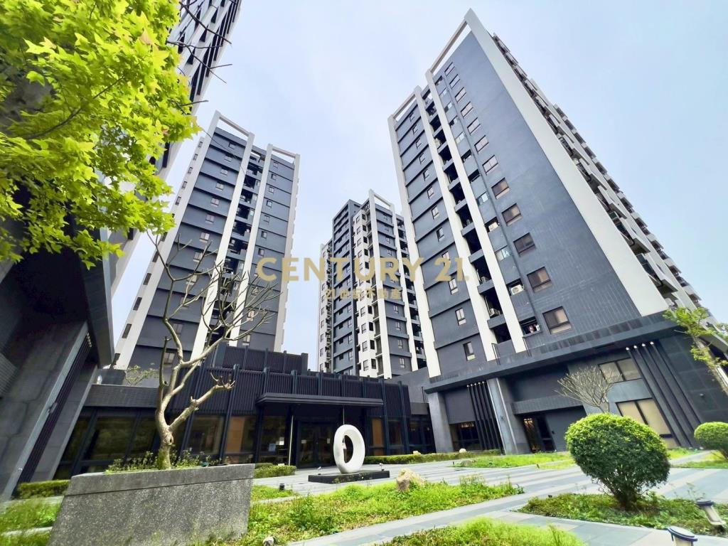 快樂國小美裝潢兩房車