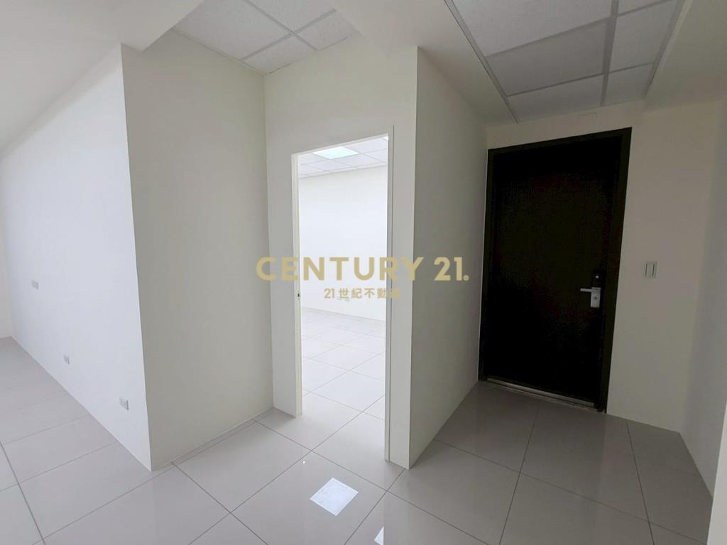 青埔新潤君頤事務所