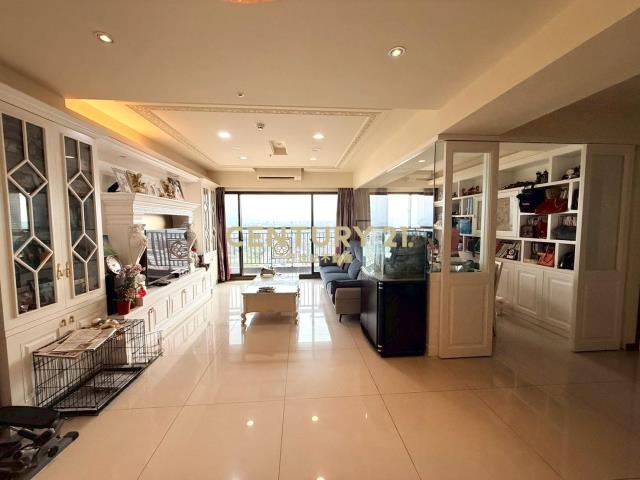 遠雄龍岡景觀四房車