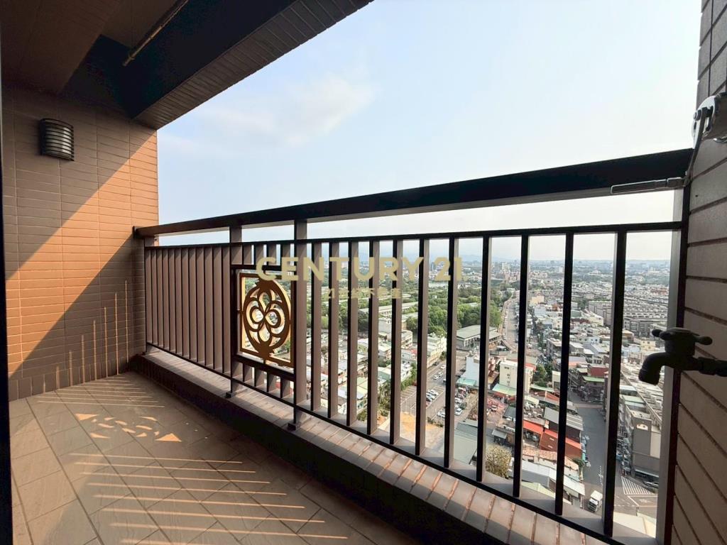 遠雄龍岡景觀四房車