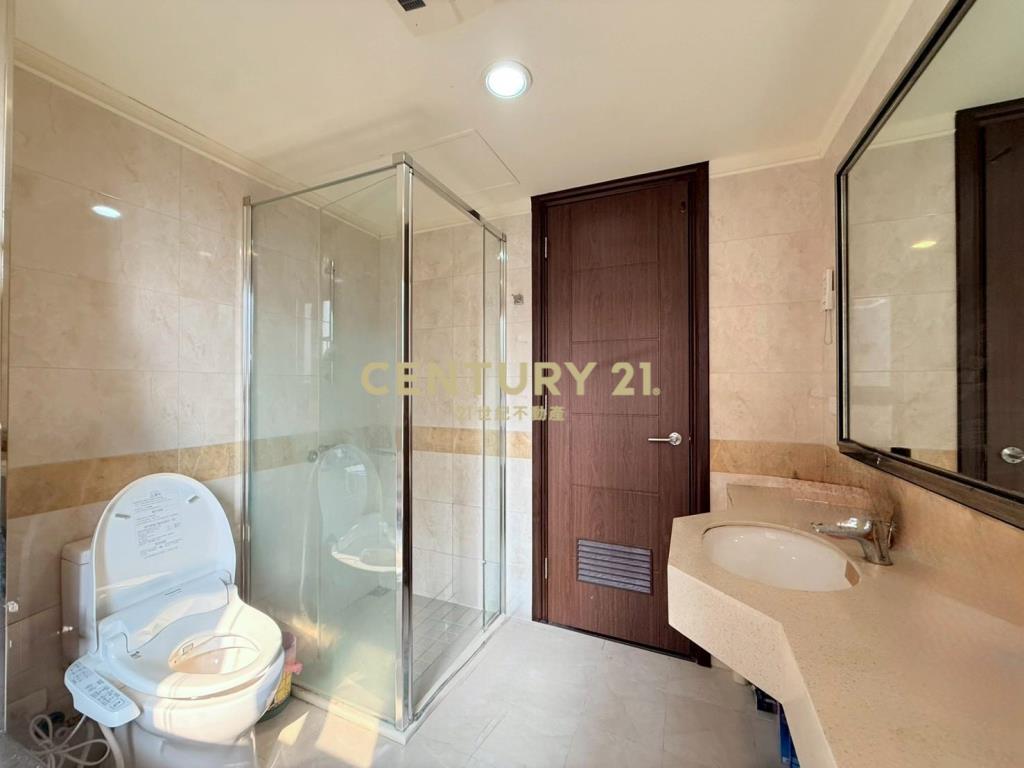 遠雄龍岡景觀四房車