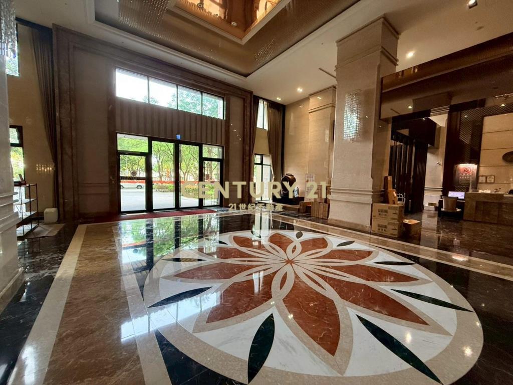 遠雄龍岡景觀四房車