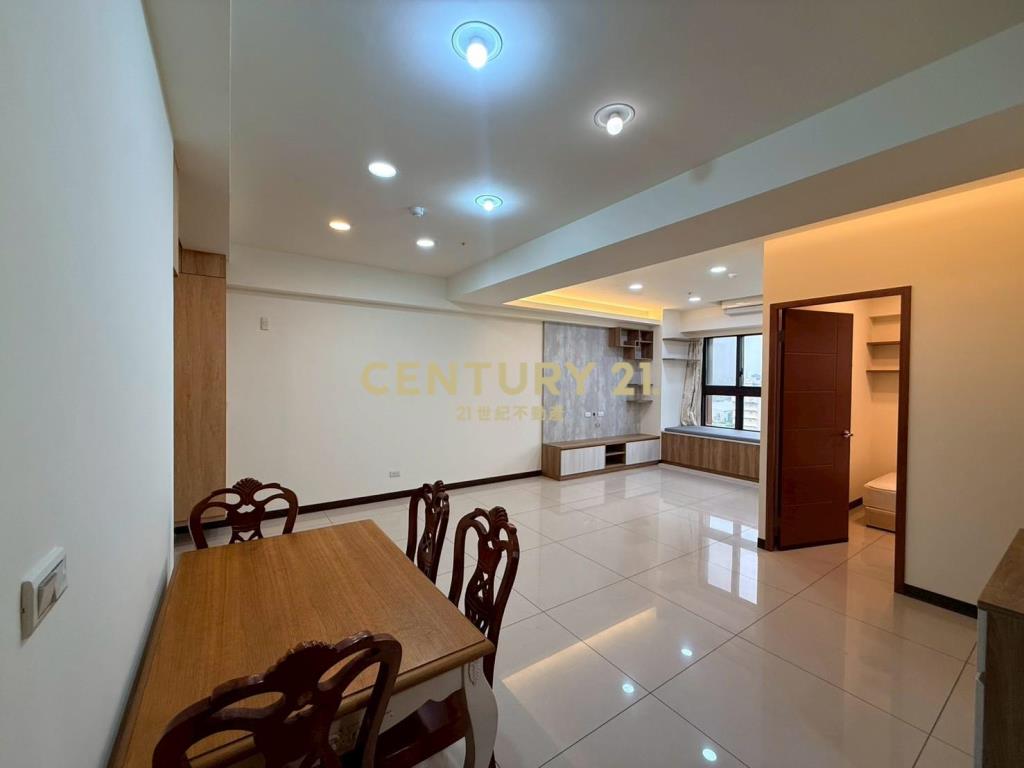 威均天翔景觀露台三房車