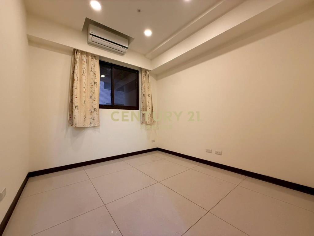 威均天翔景觀露台三房車