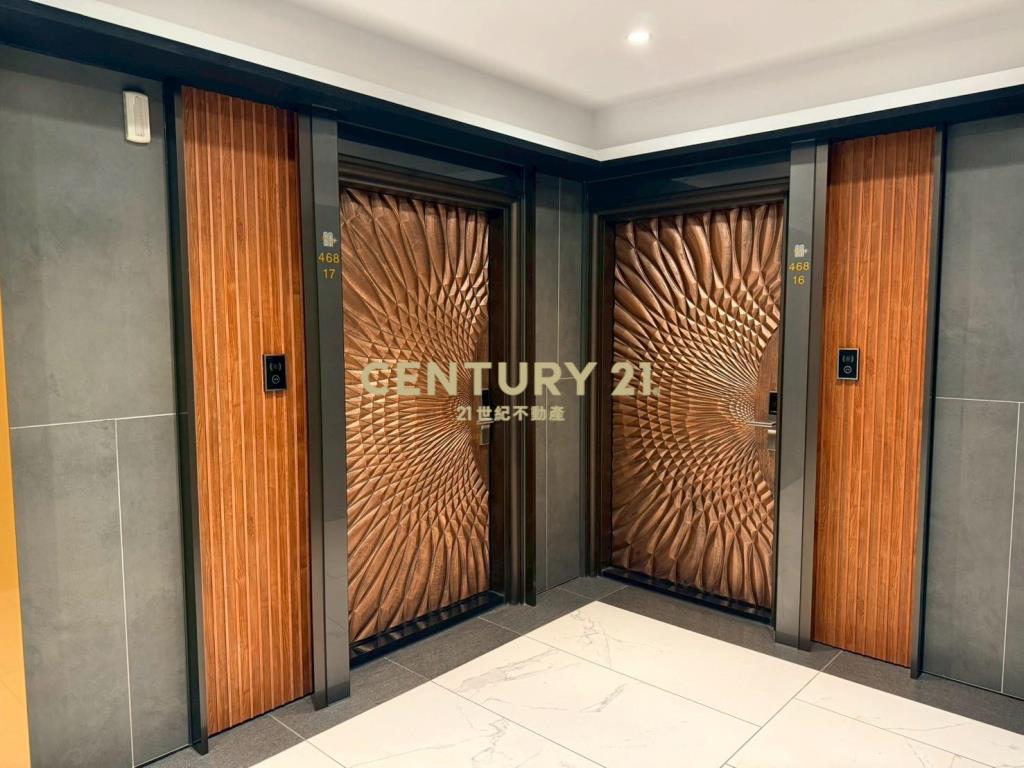 威均天翔景觀露台三房車