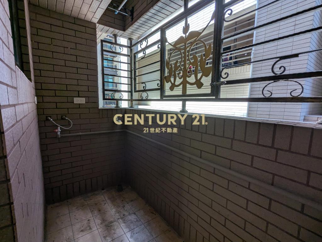 八德閱美館輕裝潢2房車