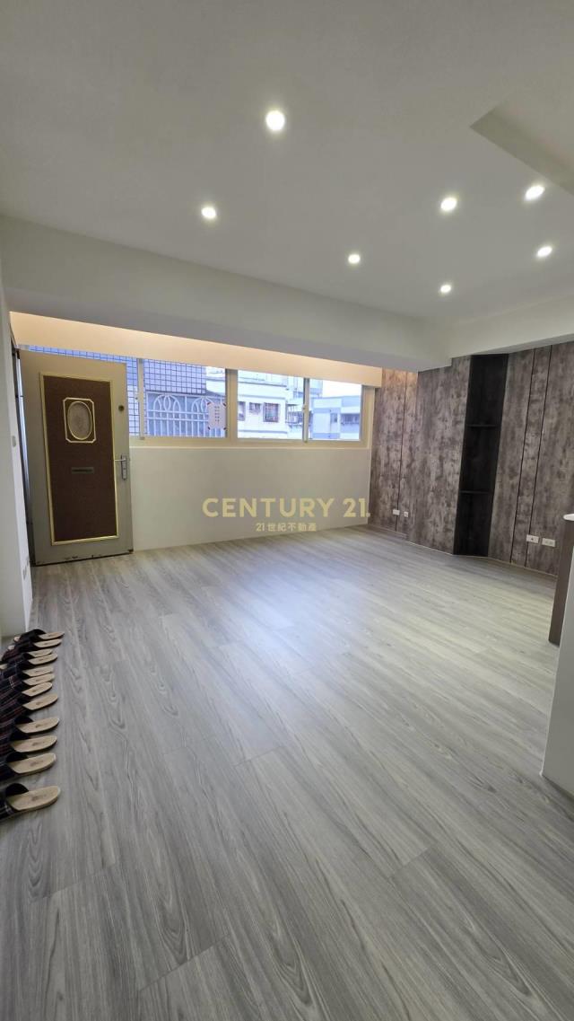 藝文低總價全新整理2房(2)