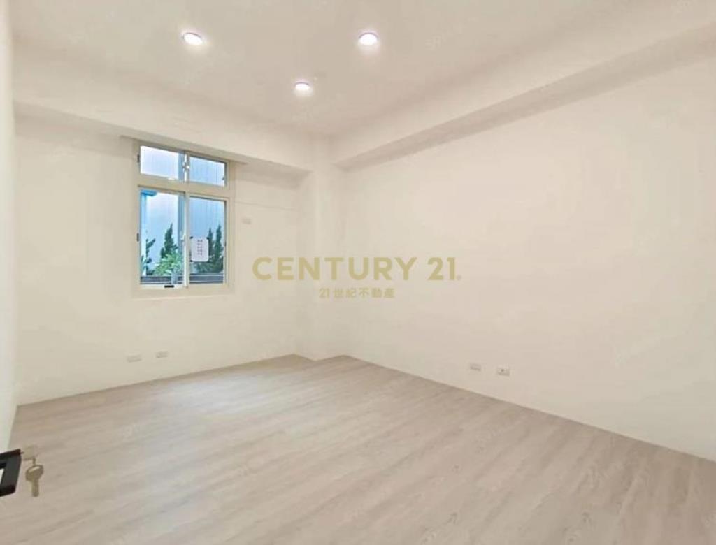 龍壽庭園社區稀有1樓(工業用)