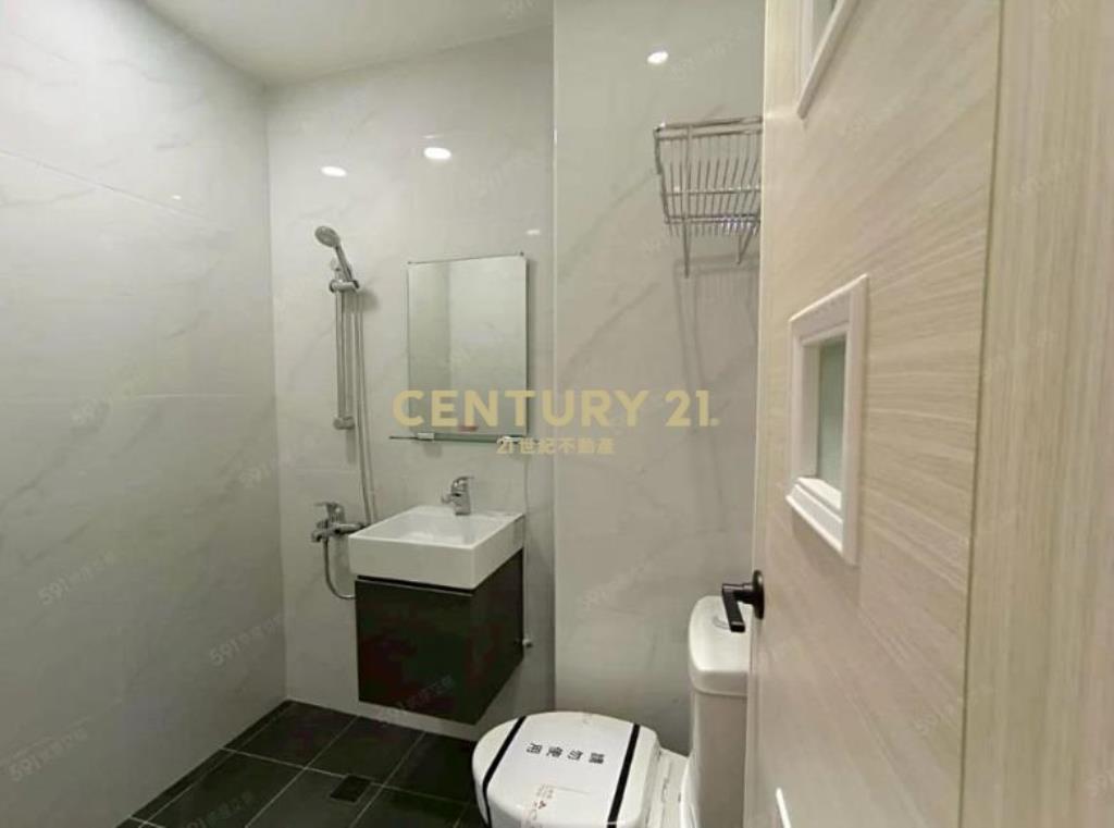 龍壽庭園社區稀有1樓(工業用)