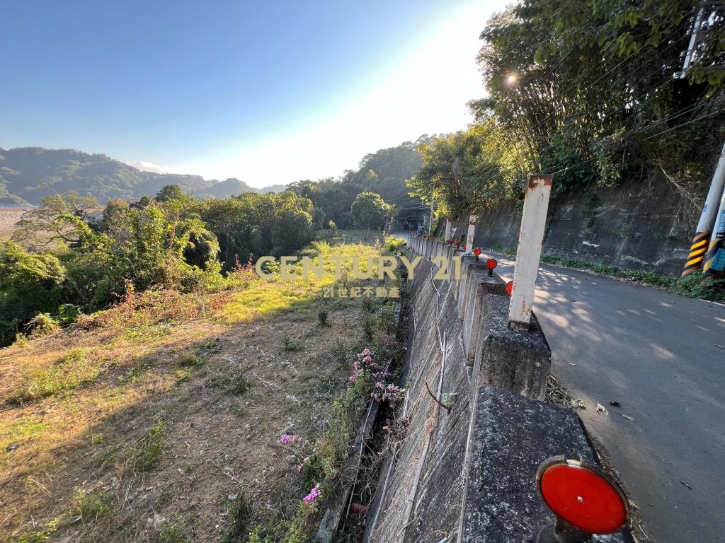 緊鄰天空之城絕佳景觀土地 