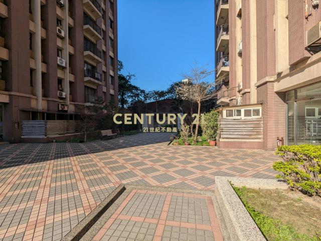 南崁好市多對面2室車 