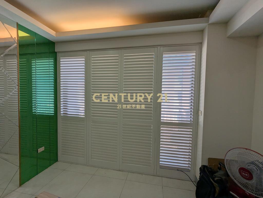 南崁好市多對面2室車 