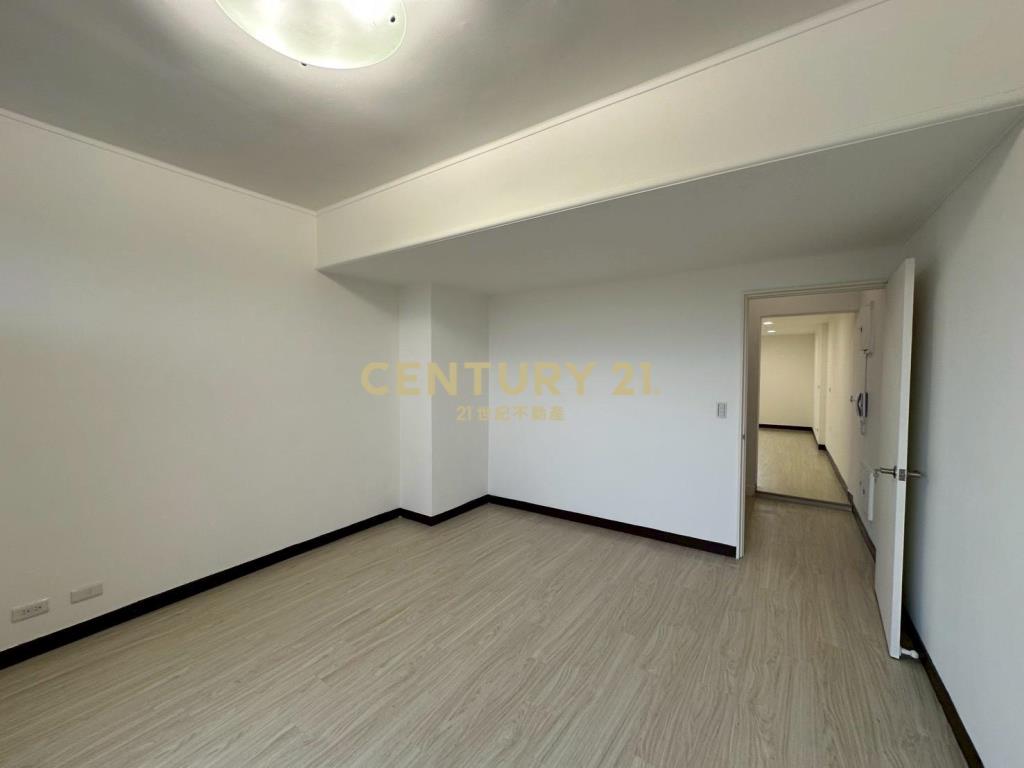 中壢體育園區店面