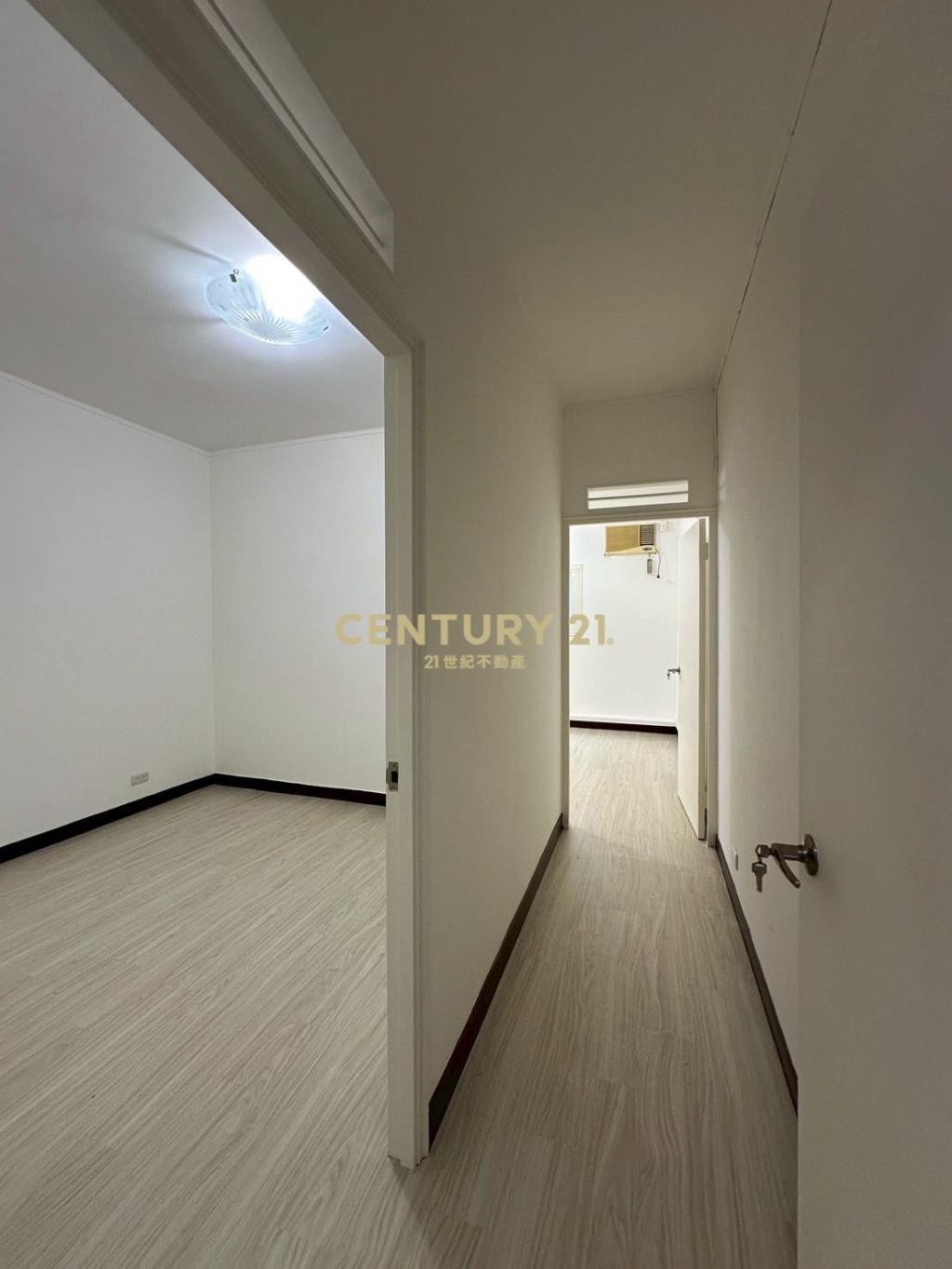 中壢體育園區店面