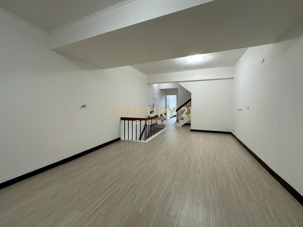 中壢體育園區店面