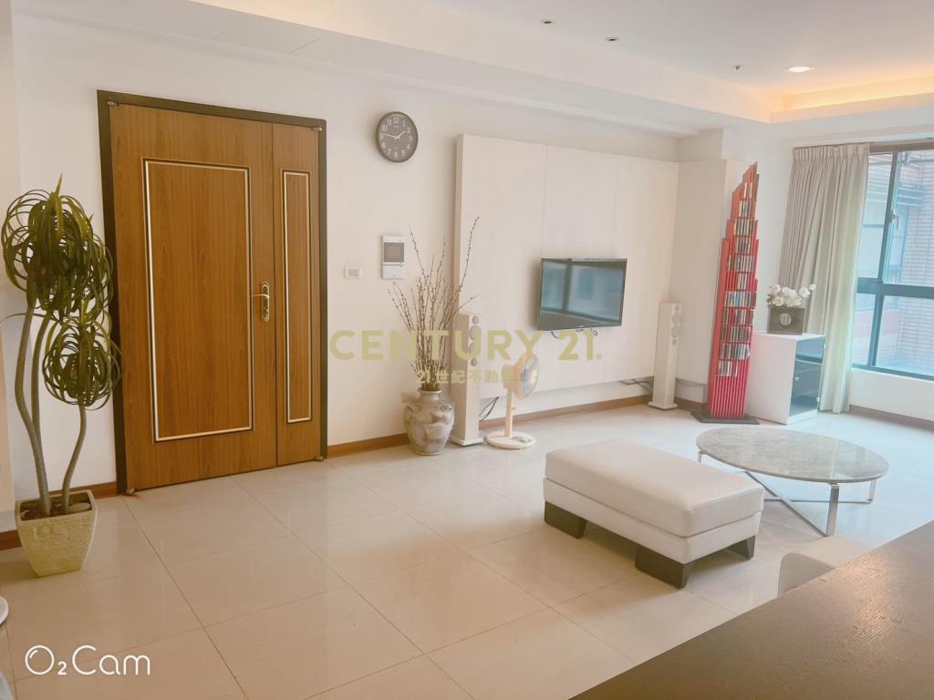 台茂旁水芭蕾精美4改3房車