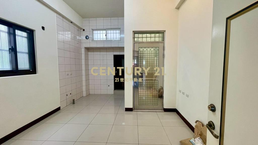 黃金地段商業區店鋪+套房