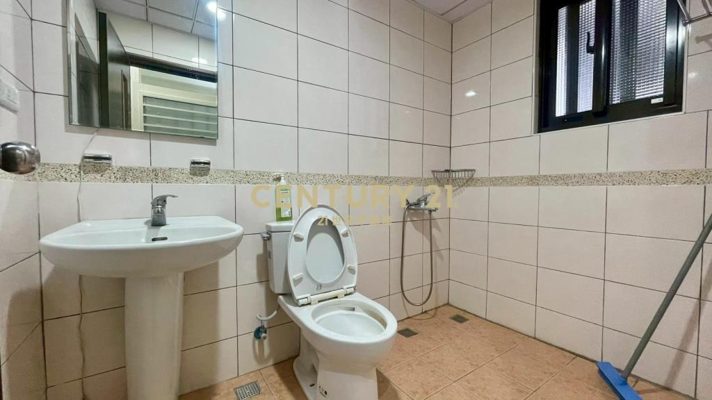 黃金地段商業區店鋪+套房