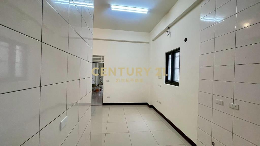 黃金地段商業區店鋪+套房