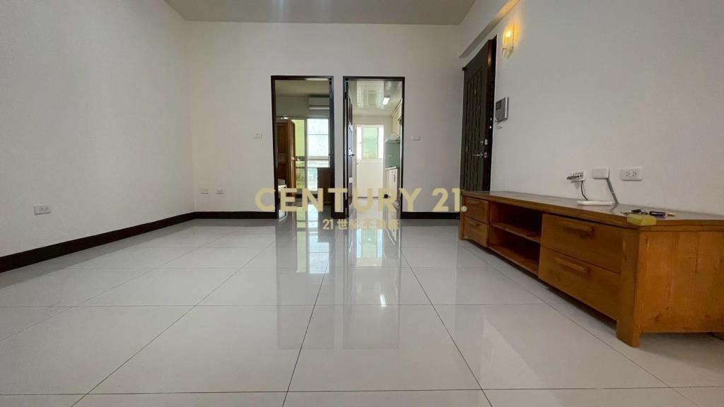 湖口工業園 輕屋齡2+1房 有車位