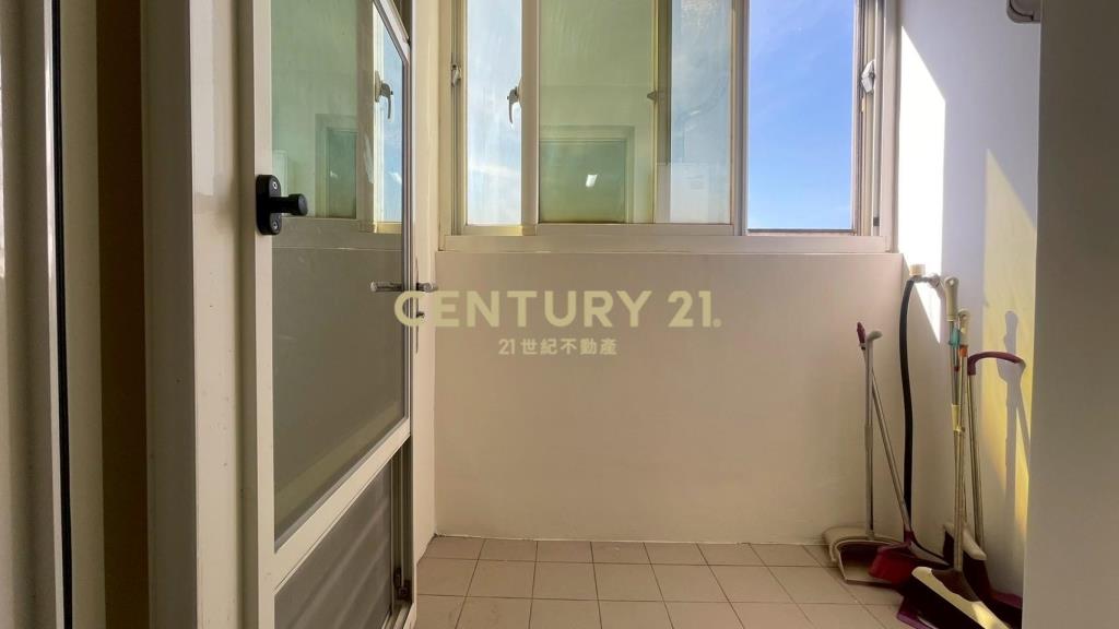 湖口工業園 輕屋齡2+1房 有車位