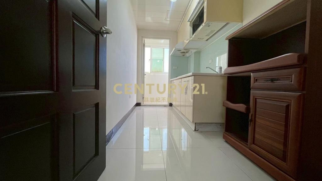 湖口工業園 輕屋齡2+1房 有車位