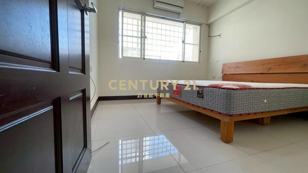 湖口工業園 輕屋齡2+1房 有車位