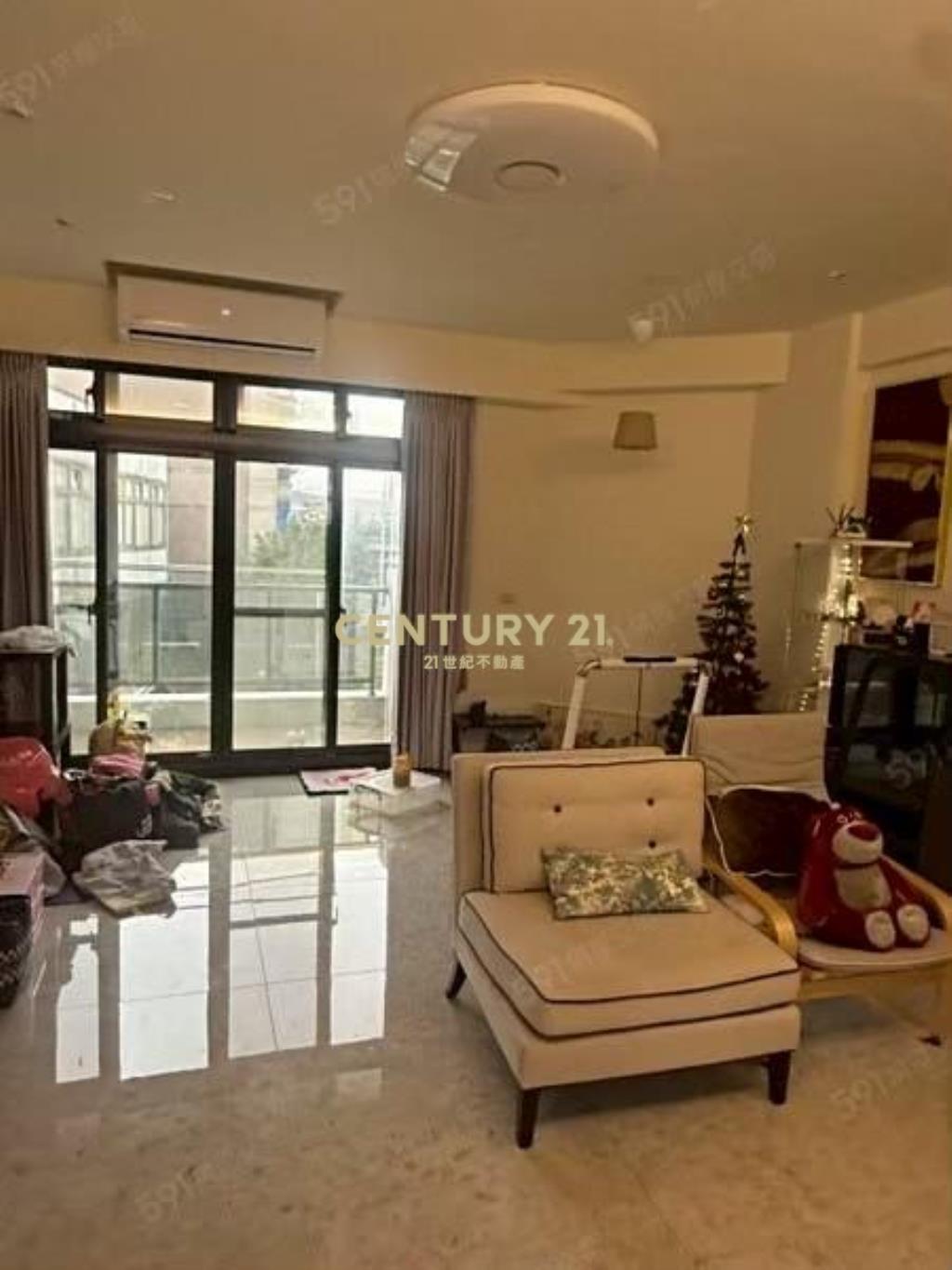 稀有四層樓角地別墅