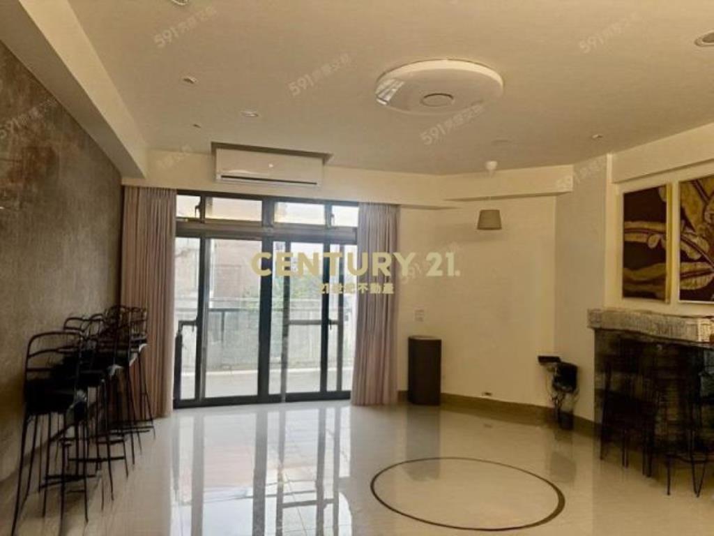 稀有四層樓角地別墅