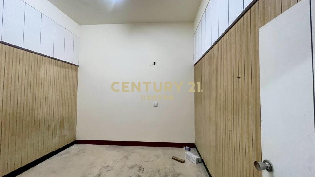 30米中正路大路邊店住-出租