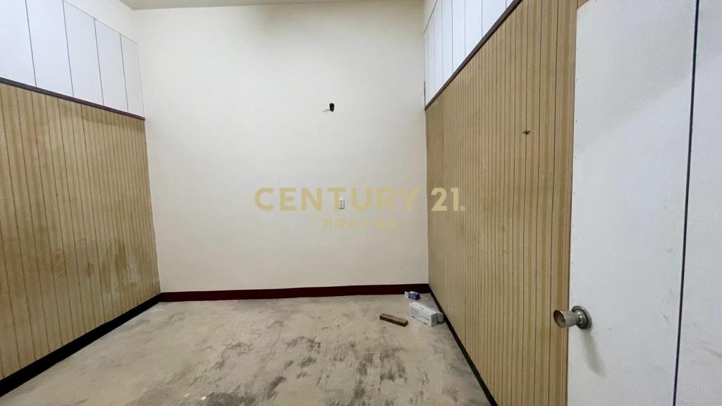 30米中正路大路邊店住-出租