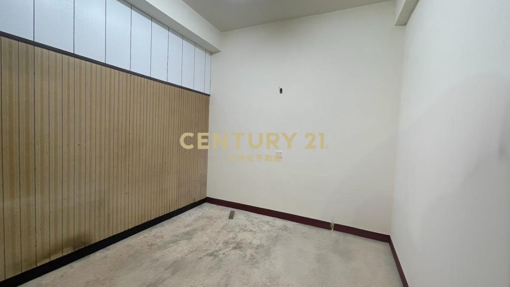 30米中正路大路邊店住-出租