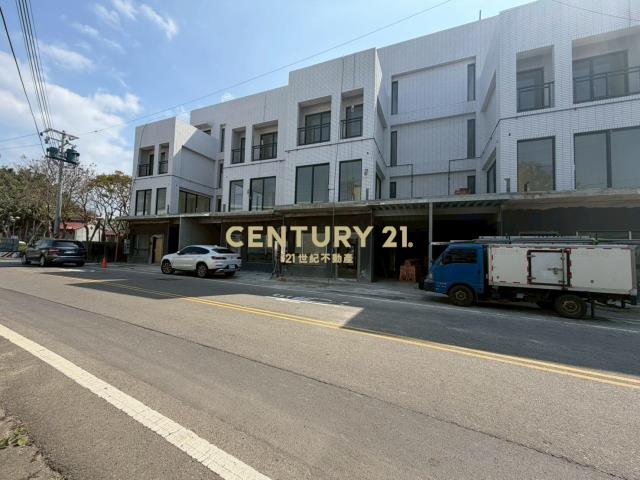 王爺壟旁大面寬 前庭車位 電梯別墅