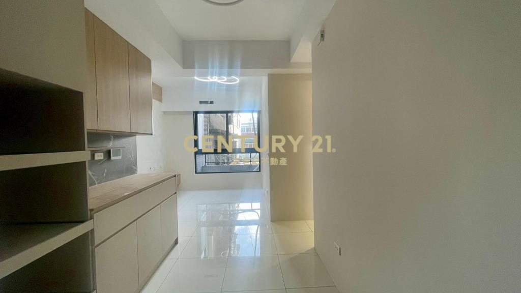 火車站新成屋 車位3房