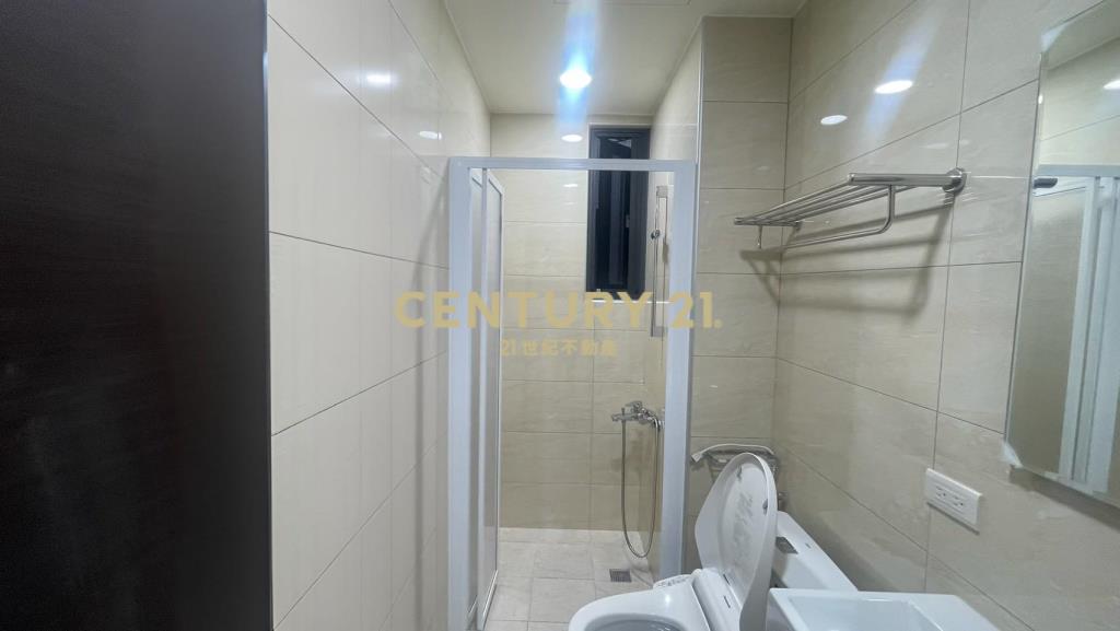 火車站新成屋 車位3房