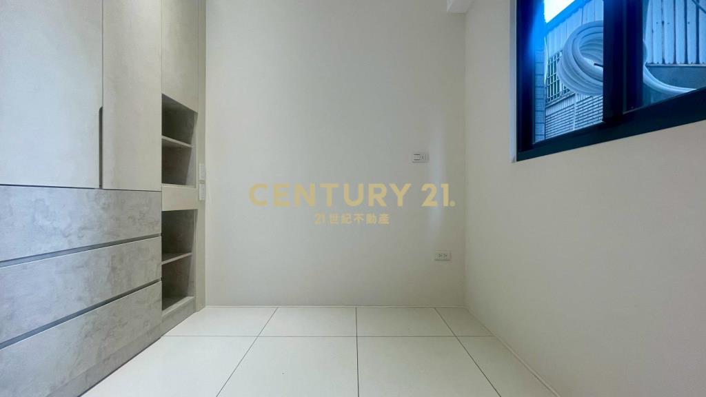 火車站新成屋 車位3房