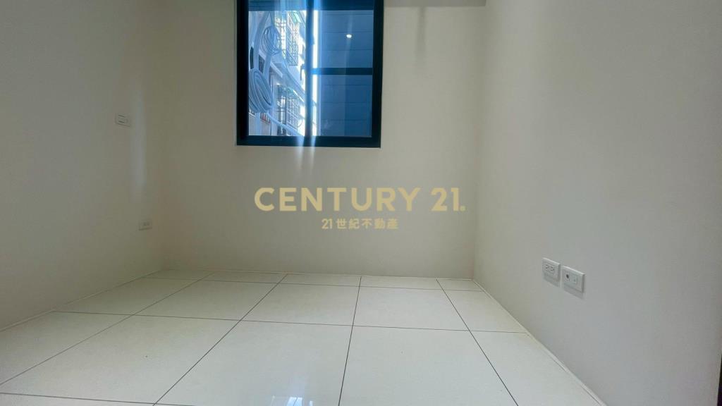 火車站新成屋 車位3房